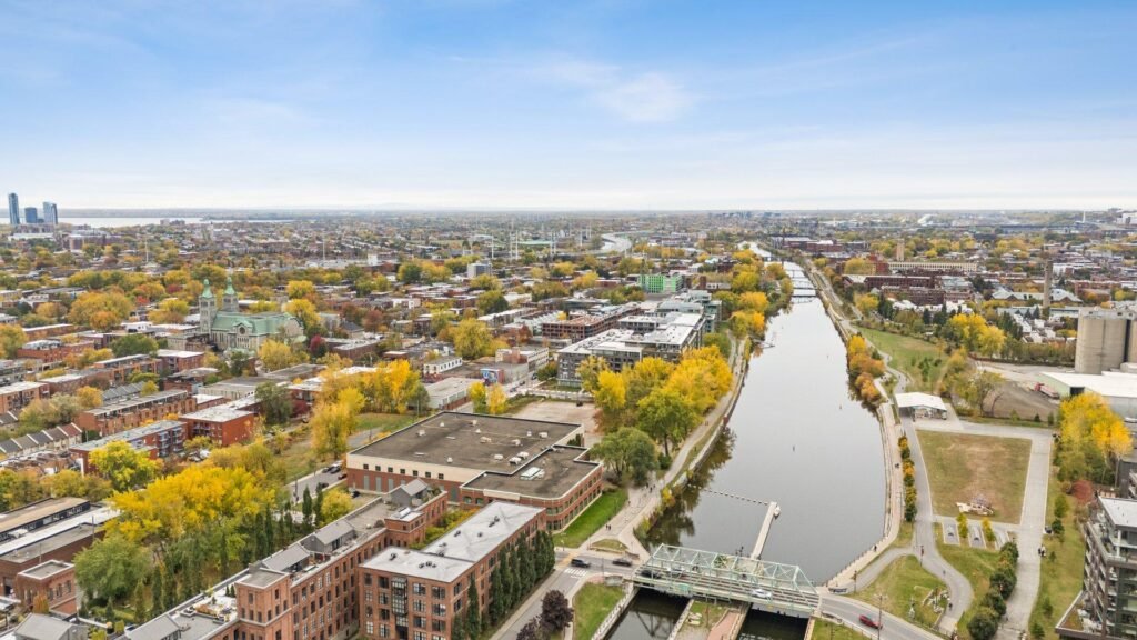 Pointe-Saint-Charles canal lachine